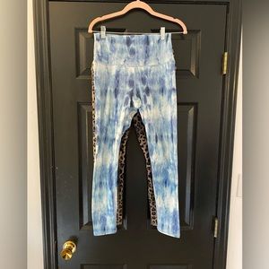 5/$25 - Evolution and Creation Leggings - 2 Pairs for the price of one - Size M